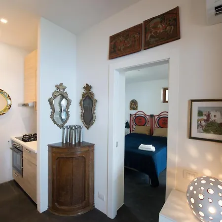 Casa 34 Dicembre * ストロンボリ